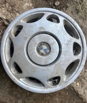 BMW kryt kolesa