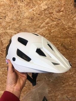 MTB prilba R2 trail 2.0 biela veľ. L
