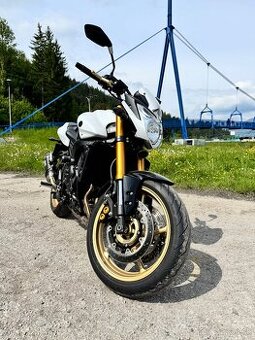 Yamaha fz8