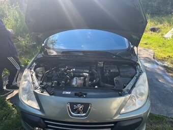 Predám Peugeot 307sw na diely