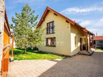 TUreality ponúka na predaj 5 izbový rodinný dom v centre... - 1