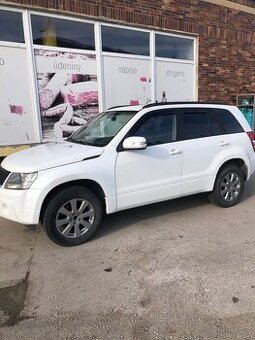 Grand Vitara 2,0 benzin Nova Stk Ek ťažné klima 2010 rok