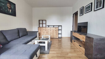 Voľný ihneď.... Vyhľadávaný 1 izbový byt s balkónom blízko c