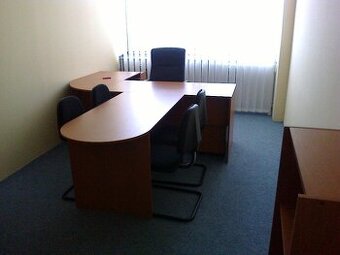 18 m2 kancelária na prenajom za 230,- €/mes., Trenčín, širši