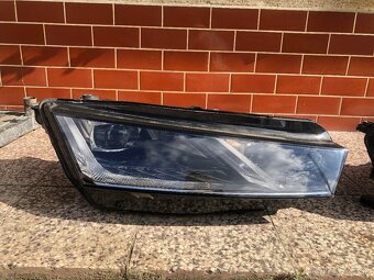 prave svetlo  full led octavia 4