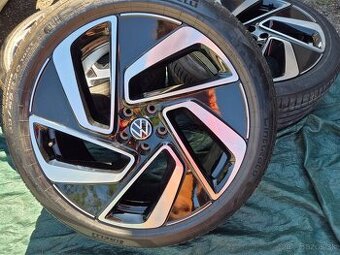 Nová letní sada Volkswagen ID.7 MOntreal R20