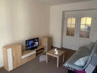 Prenájom 2-izbový byt Banská Bystrica - 1