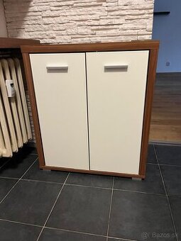 Skrinka do chodby