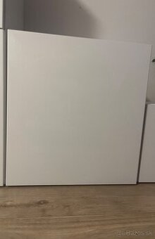 Predam Ikea Besta skrinku 60x42x64cm