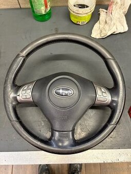Predám volant Momo kožený, zo Subaru outback BLBP 2009
