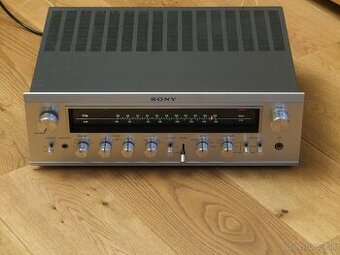 SONY STR-7055 FM/AM stereo přijímač (1972-76)