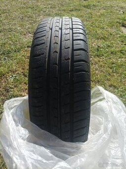 Predam 4ks letne pneumatiky 185/60 r15 Dunlop.