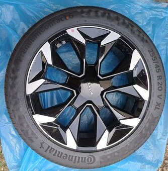 Nové disky Kia s pneumatikami Continental