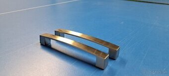 Nábytkové úchytky/madlá