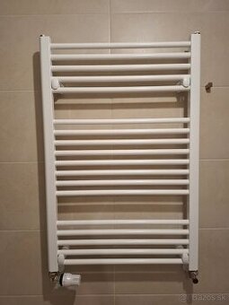 Rebríkový radiátor do kúpeľne 600x960 mm biely