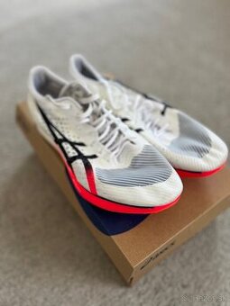 Bežecké tretry asics metaspeed MD