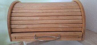 Darujem dreveny chlebnik