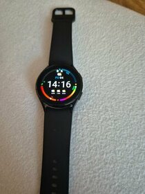 Samsung watch 4 velkost 40 čierne top stav používané velmi p