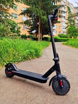 ELEKTRICKÁ KOLOBEŽKA SENCOR SCOOTER ONE S20