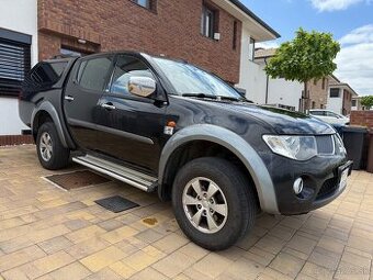 MITSUBISHI L200 2010 2.5D 4X4 + UZÁVIERKA ZAD. DIFERENCIÁLU
