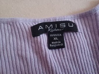 Fiaľovy pulóver, Amisu