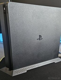 Predám Ps4 Slim