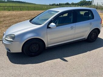 Na predaj Volkswagen Golf 1.9 TDI Trendline DSG