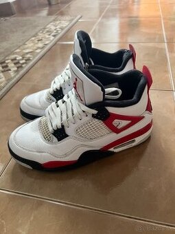 Nike jordan 4 red cement