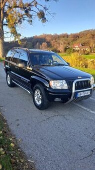 Predam krasny Jeep Grand Cherokee