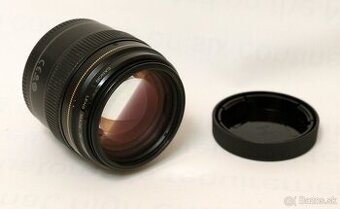 Rezervovane - Canon 100 f2 USM