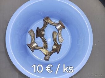 Staré krídlové matice na bicykel