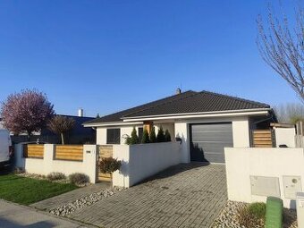 Moderný 4-izb. rodinný dom na 9 á poz. so zariadením Jahodná - 1