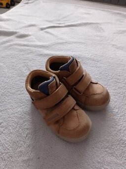 Jesenné vyššie topanky č.22 - 1