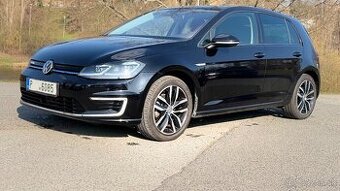 Volkswagen e-Golf, egolf elektro dojezd 220km ACC Ojeté, 6/2