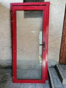 Vchodové hliníkové dvere