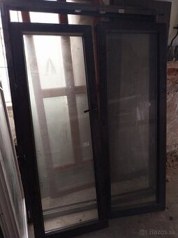 Balkonove dvere plastove tmavy dub 1820x1400