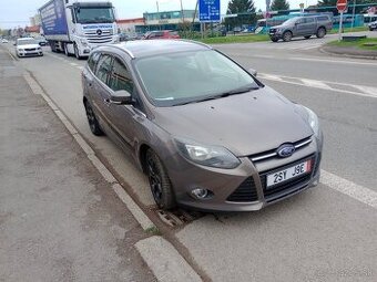 Ford Focus 1,6 ,2013