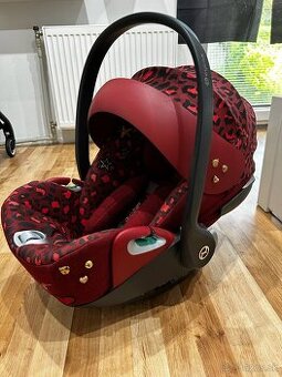 Predám autosedačku Cybex Rockstar