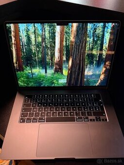 15-palcový MacBook Air s Apple M2 čipom (2023)