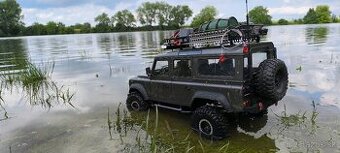 RC Landrover Defender 1:8