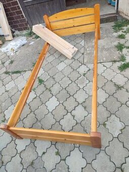 Posteľ, matrac