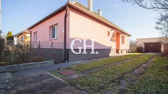 REZERVOVANÉ - Na predaj 4-izbový rodinný dom v Rimavskej Sob