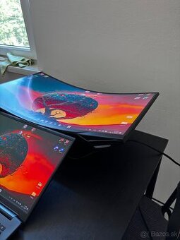 Samsung LC27G7XT curved - 1