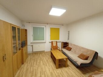 Prenájom 2 izbový byt