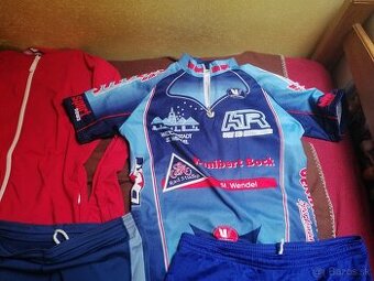 Predám pánske športové oblečenie