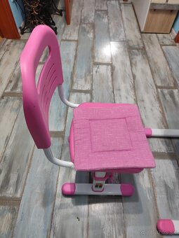 Detský rastúci písací stôl a stolička