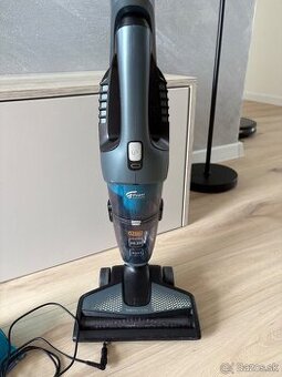 Tycovy vysávač PHILIPS PowerPro Aqua