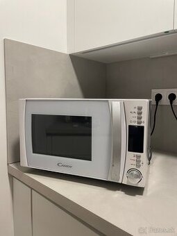 Mikrovlnná rúra Candy