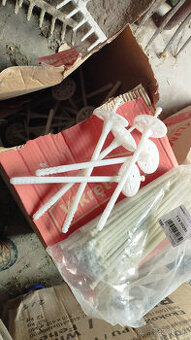 Kotvice skoby - plastové