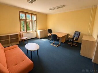 Na predaj - 6iz rodinný dom v centre BB